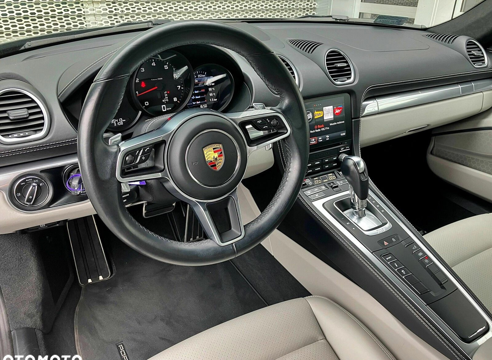 Porsche 718 Cayman cena 319000 przebieg: 35402, rok produkcji 2021 z Zduny małe 631